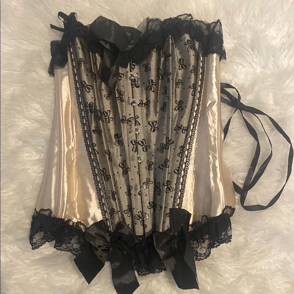 Elegant Black and Gold Corset